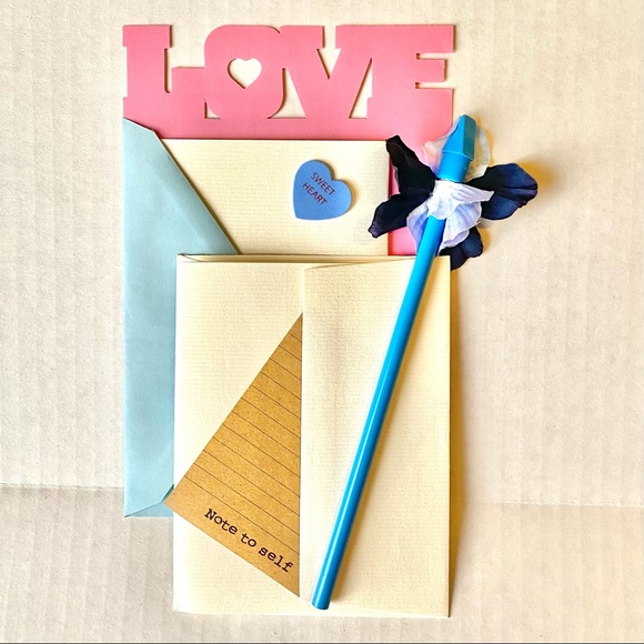 Brighten their Day Write Now Pen Pal Gift or DIY with this Kit - Picture 4 of 5